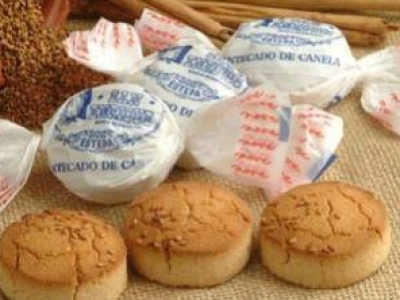 Polvorones, mazapanes y mantecados, dulces navideños tradicionales españoles mas allá del turrón